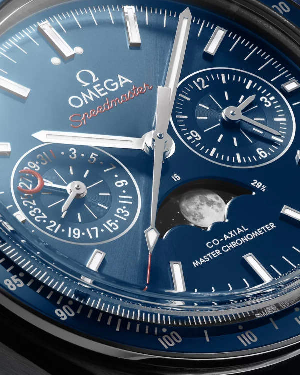 omega-speedmaster-moonphase-co-axial-master-chronometer-moonphase-chronograph-44-25-mm-30433445203001-portrait-3-daacdd.webp