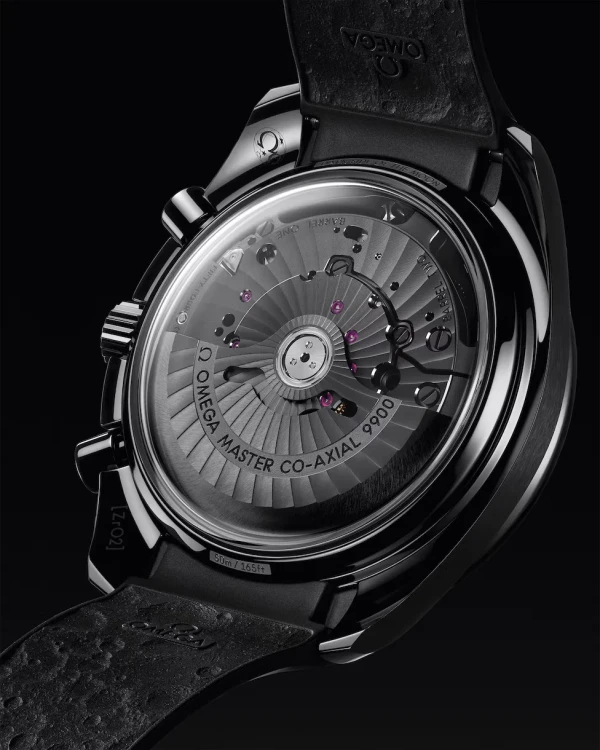 omega-speedmaster-dark-side-of-the-moon-co-axial-master-chronometer-chronograph-44-25_mm-31092445101005-portrait-5-8e604f.webp