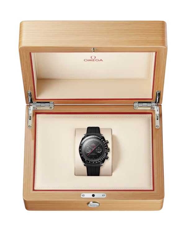 omega-speedmaster-dark-side-of-the-moon-co-axial-master-chronometer-chronograph-44-25_mm-31092445101001-portrait-6-49cfa7.webp
