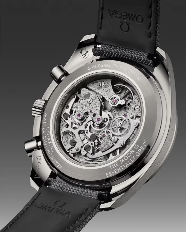 omega-speedmaster-dark-side-of-the-moon-co-axial-master-chronometer-chronograph-44-25_mm-31092445006001-portrait-5-7786da.webp