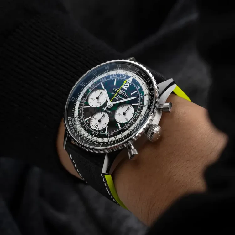 eb01381a1b1x1-on-wrist_0cd4d676_thumbnail_1024.webp