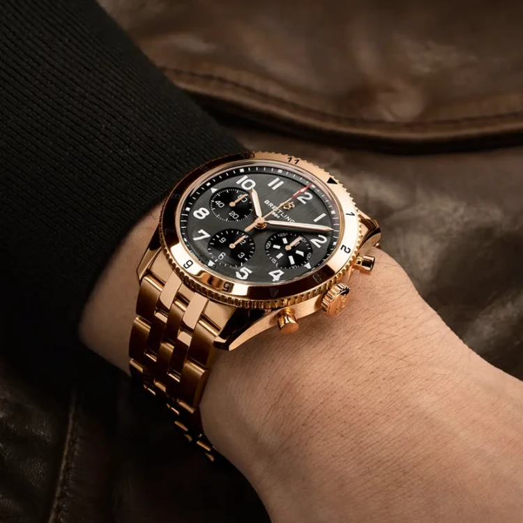 ImageToStl.com_r233801a1b1r1-on-wrist_76190734_thumbnail_1024.png