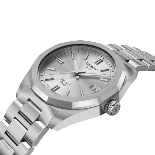 Tissot T1518221103100.jpg