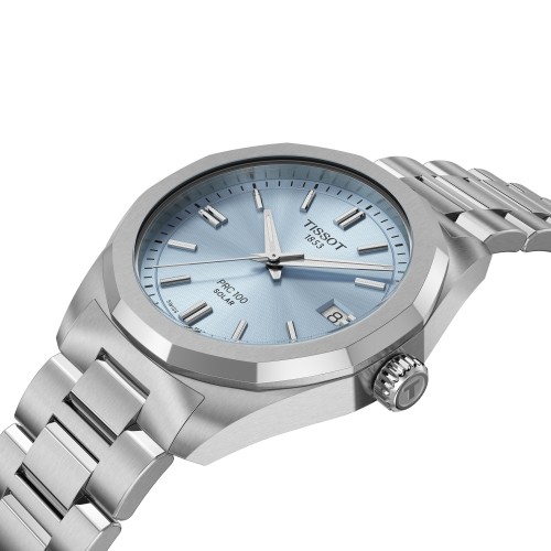 Tissot T1518221135100.jpg