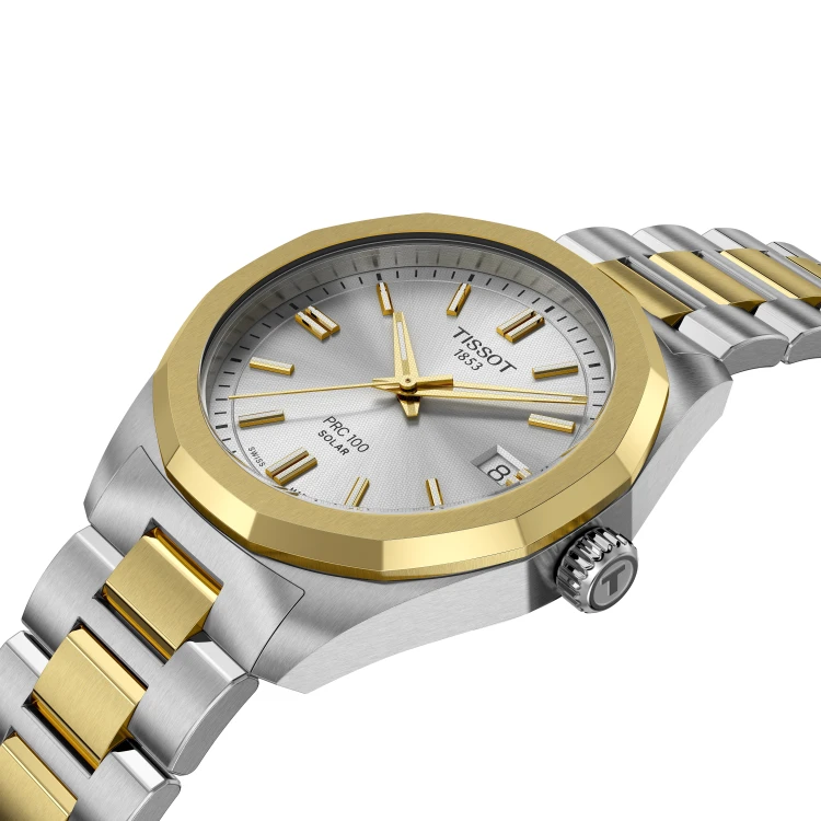 Tissot T1518222203100.jpg