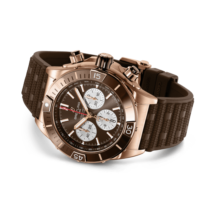 rb0136e31q1s1-super-chronomat-b01-44-rolled-up.png