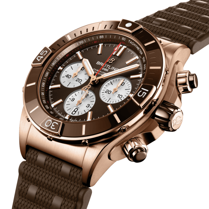 rb0136e31q1s1-super-chronomat-b01-44-three-quarter.png