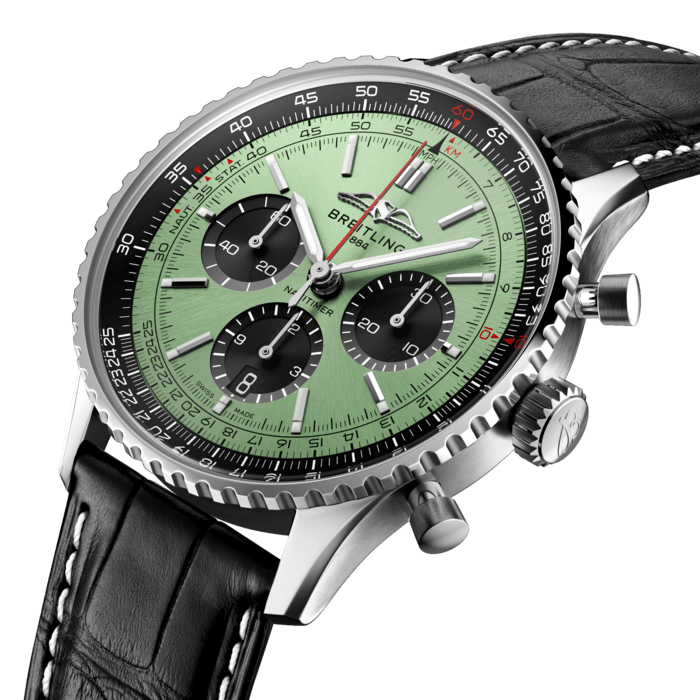 ab0138241l1p1-navitimer-b01-chronograph-43-three-quarter.png