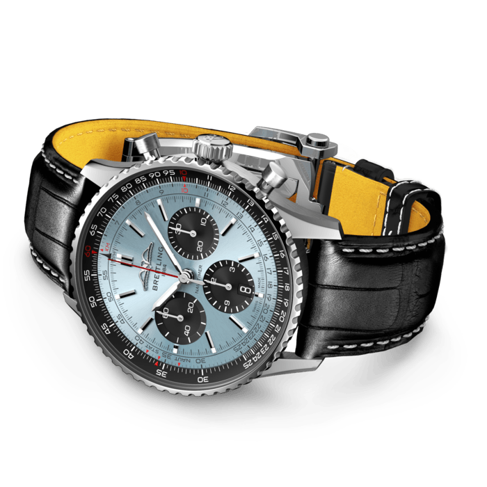 ab0138241c1p1-navitimer-b01-chronograph-43-rolled-up.png