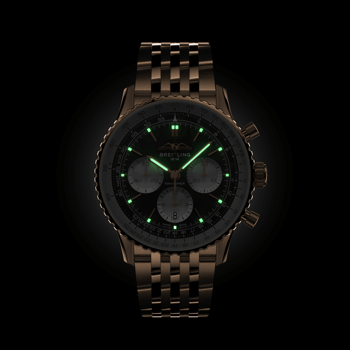 rb0138211b1r1-navitimer-b01-chronograph-43-lumes.png