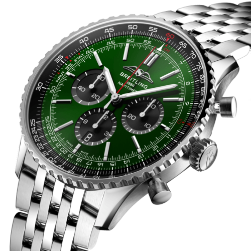 ab0137241l1a1-navitimer-b01-chronograph-46-three-quarter.png