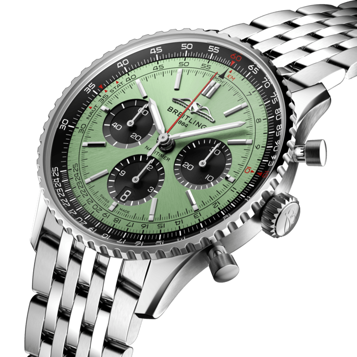 ab0138241l1a1-navitimer-b01-chronograph-43-three-quarter.png