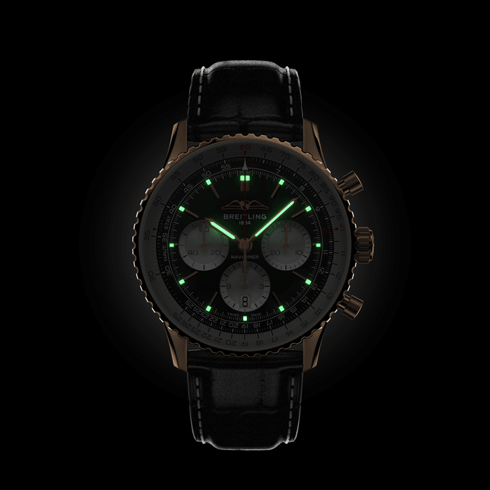 rb0138211b1p1-navitimer-b01-chronograph-43-lumes.png